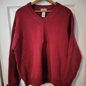 L.L. Bean Men's V-Neck Red Sweater